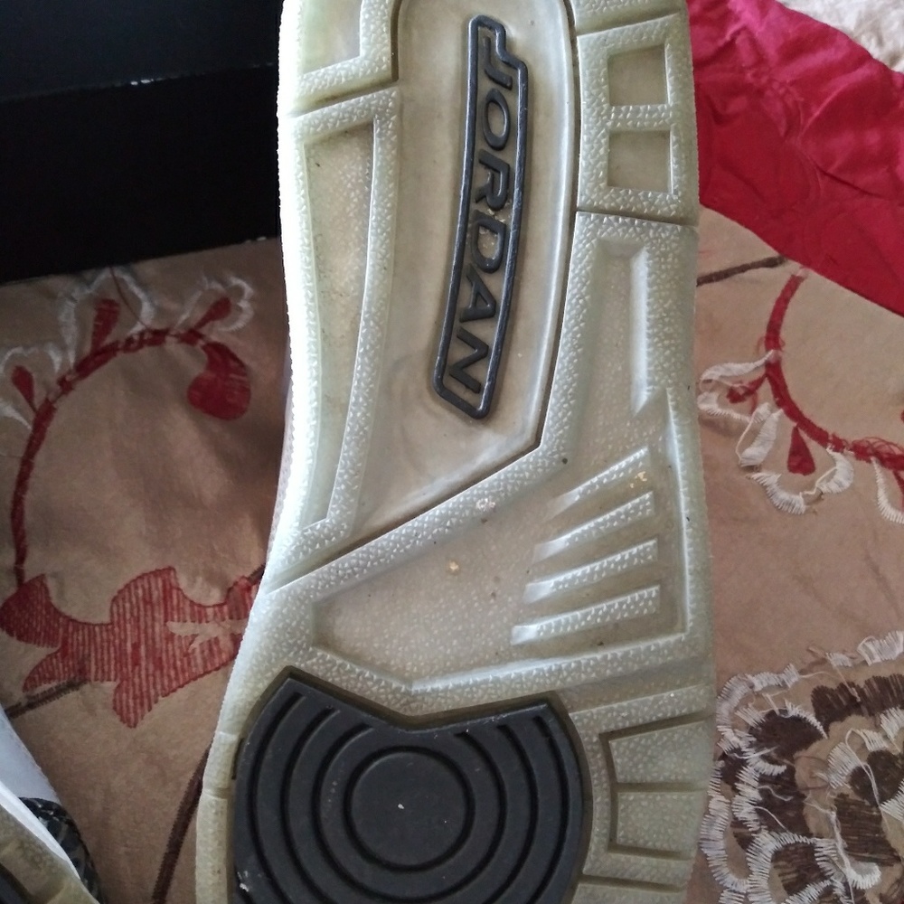 Jordan 3 Retro - Picture 3 of 7